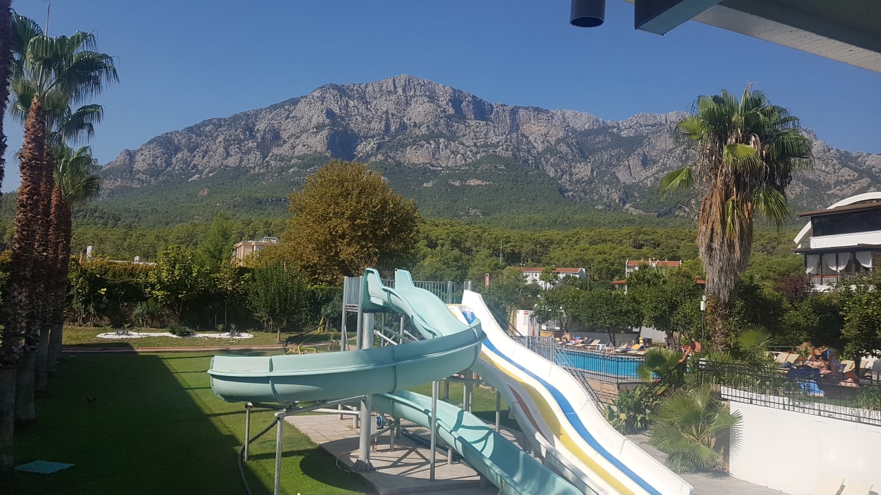 Pool Armas Gül Beach