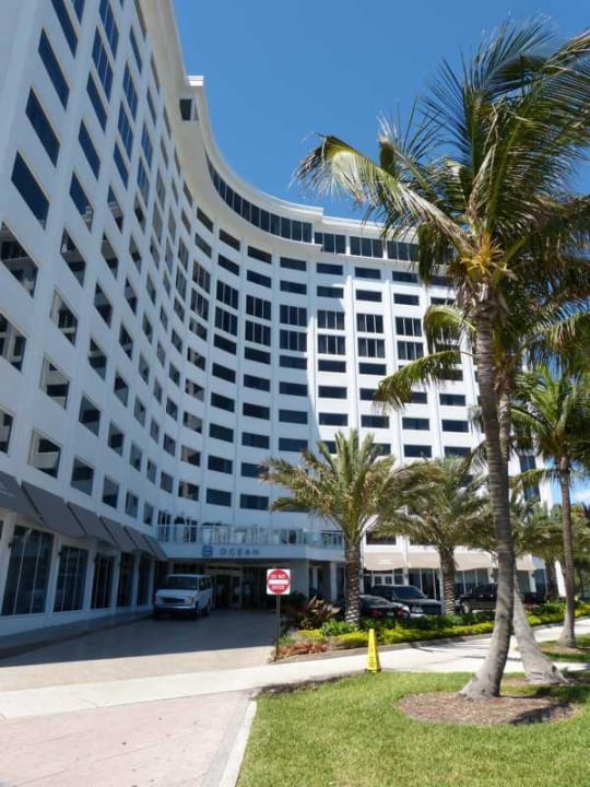 Hotel von vorne Sonesta Fort Lauderdale
