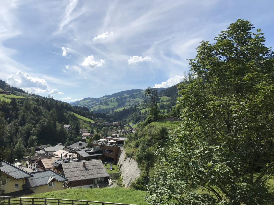 Ausblick Familien- & Wanderhotel Erika