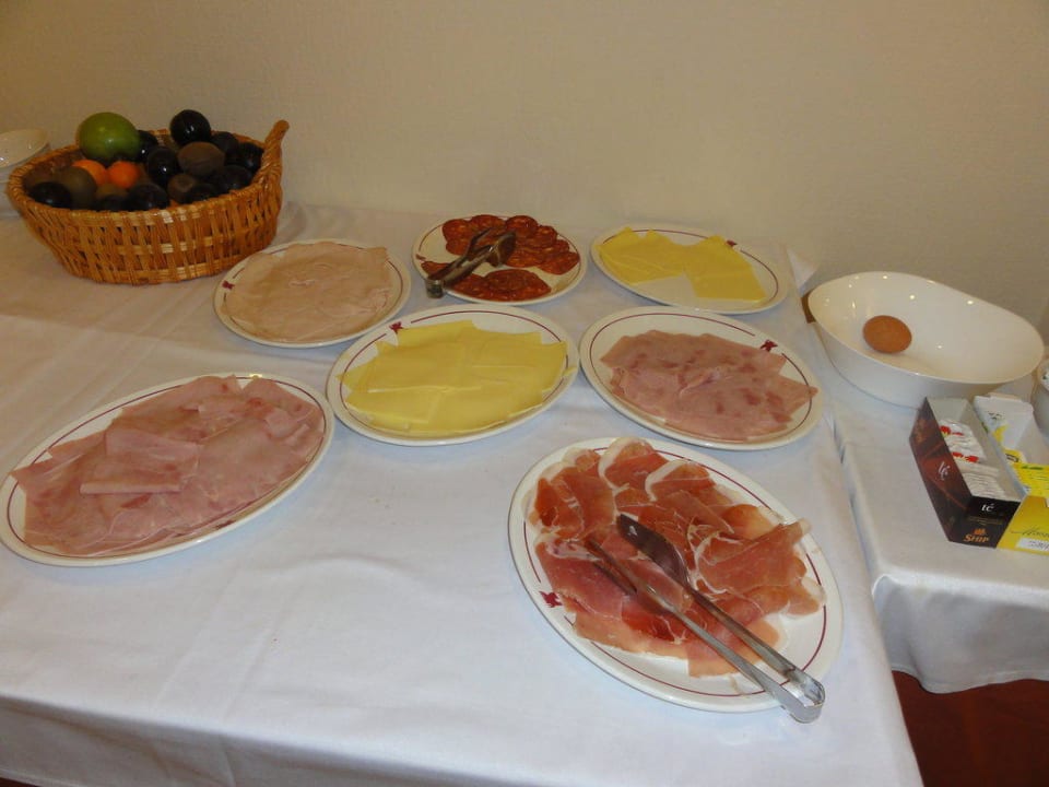 Buffet Husa Hotel Cartagonova