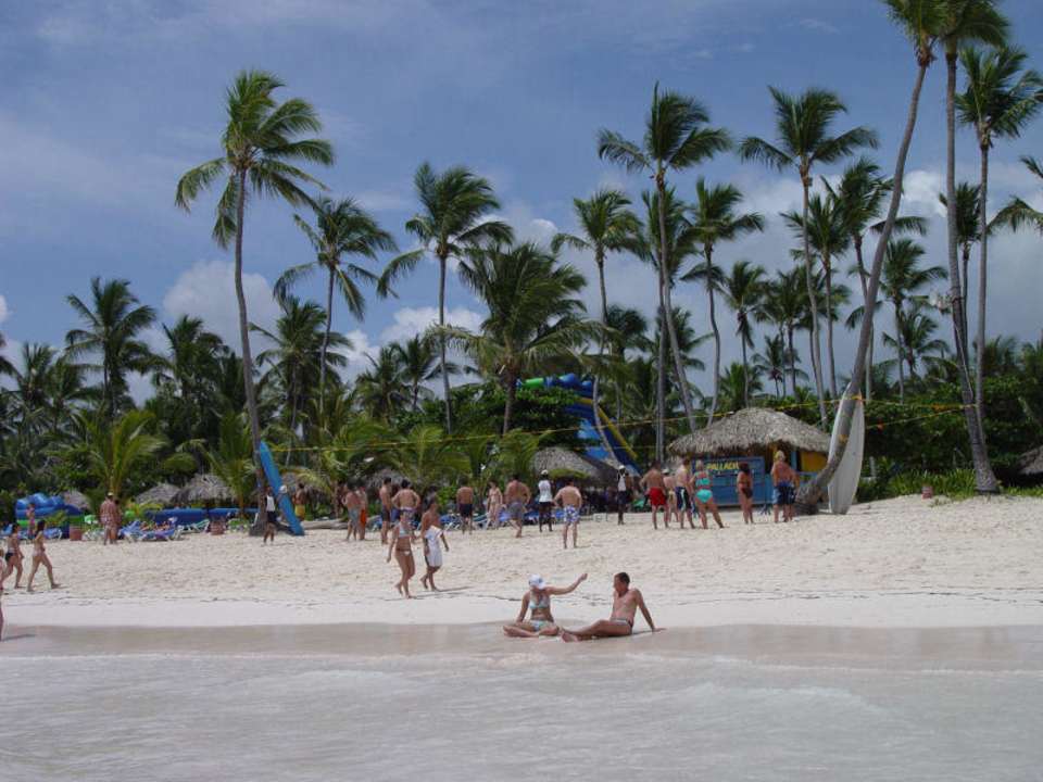 Aimationsprogramm am Strand Grand Palladium Select Bávaro Resort & Spa