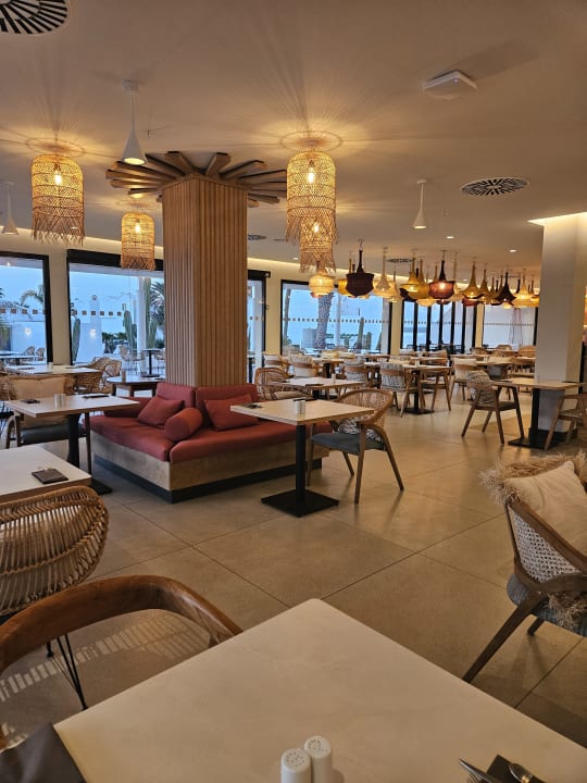 Gastro Radisson Blu Resort Lanzarote (Adults Only +16)