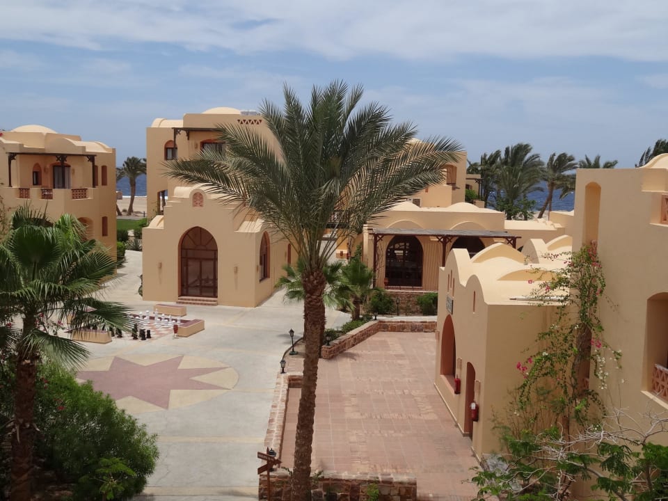 Innenhof Steigenberger Coraya Beach - Adults only