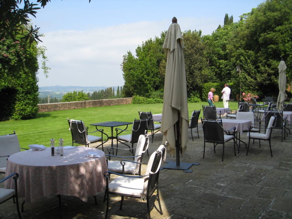 Und Abendessen sensationeller Ausblick  Pratello Country Resort
