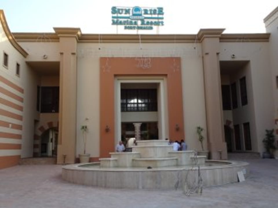 Außenansicht Marina Resort Port Ghalib, a member of Radisson Individuals