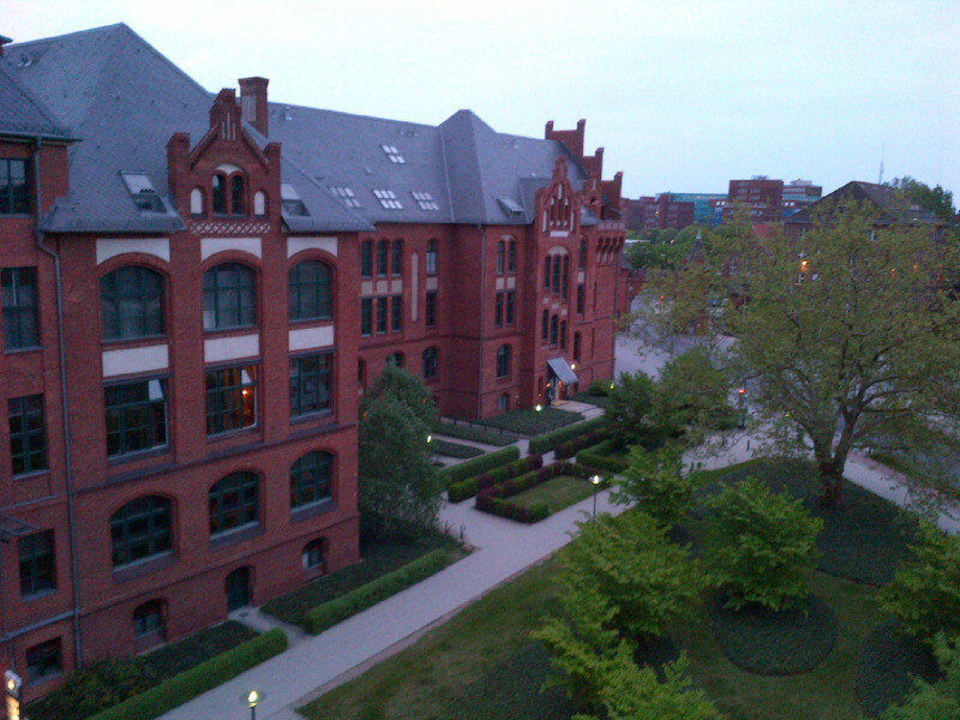 Ausblick nach rechts Hotel am Borsigturm