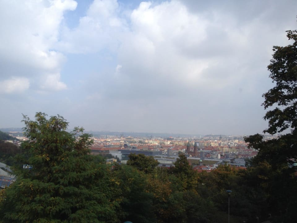 Terrassenaussicht NH Prague City