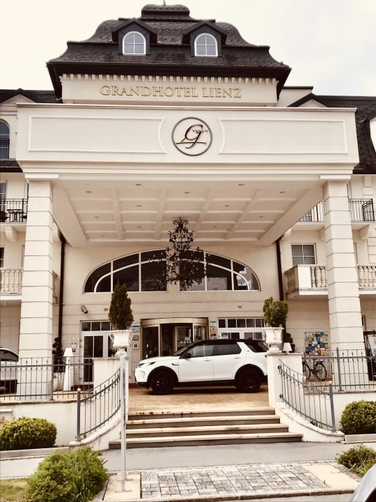 Außenansicht Grandhotel Lienz