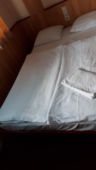 Kleines Zimmer aber Preis Leistung ist ok Boat Hotel Fortuna