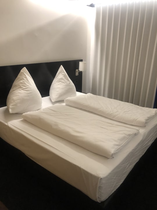 Zimmer AU Hotel