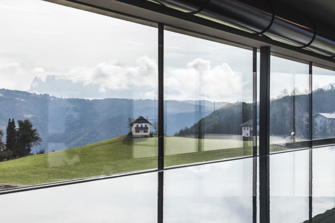 Ausblick Luis und die Buabm - Gasthof Jenesien