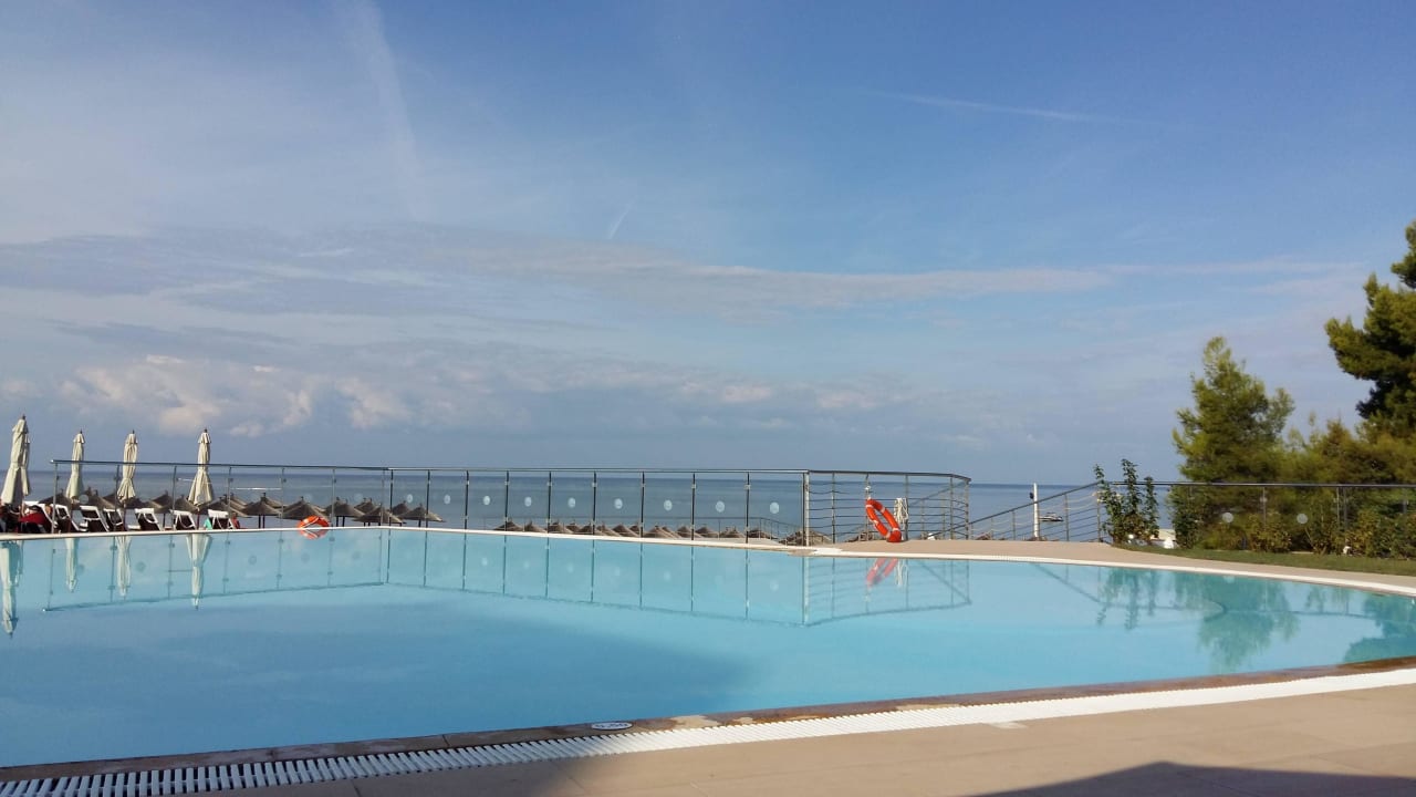 Jeden Morgen geht die Sonne auf Istion Club & Spa