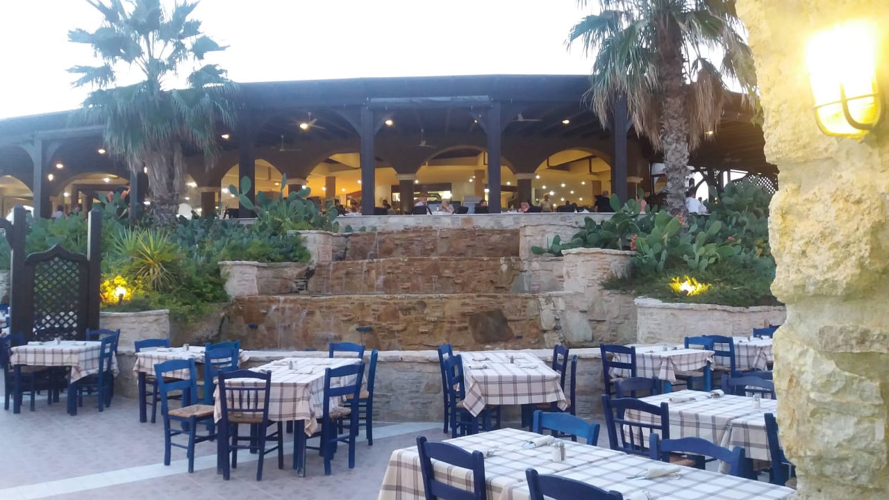 Griechisches Ambiente Hotel Kalithea Horizon Royal