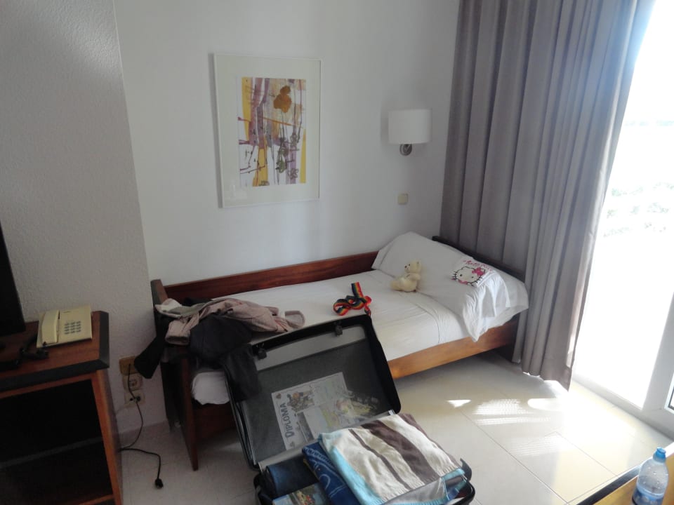 Apartment-Wohnzimmer, Kinderbett Protur Vista Badia Aparthotel