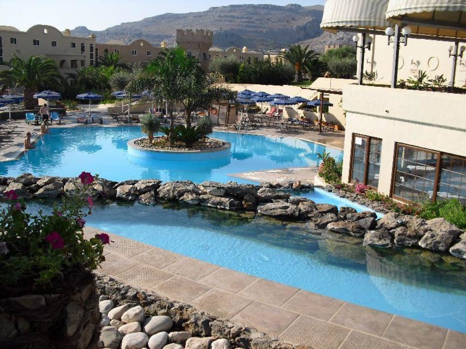 Überblick über Pools Lindos Royal Resort