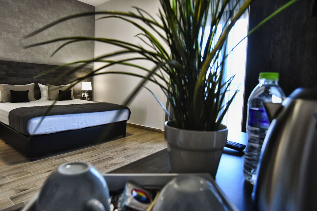 Deluxe double or twin room The Rise Hotel