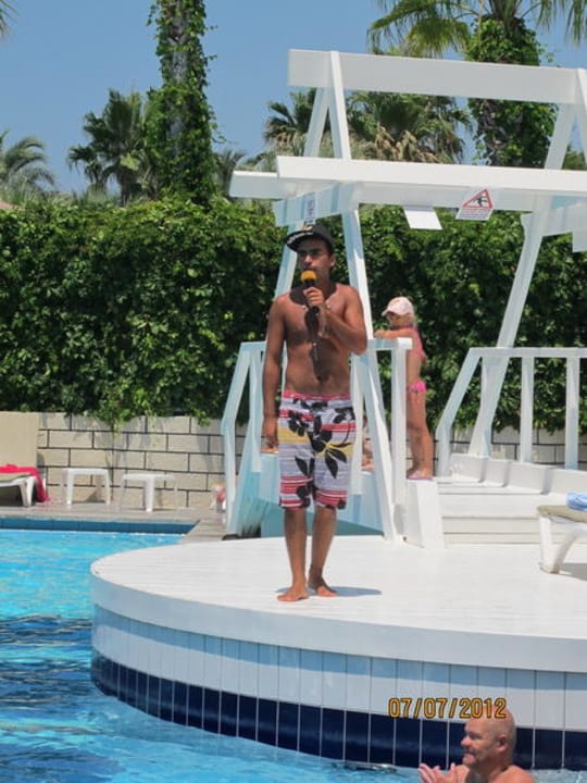 Старший группы аниматоров Мусти Sealife Buket Resort & Beach