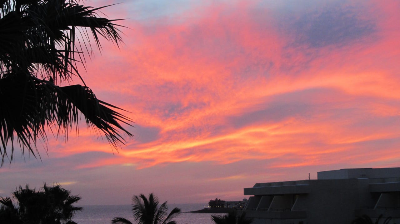 Der Himmel brennt Dreams Lanzarote Playa Dorada Resort & Spa