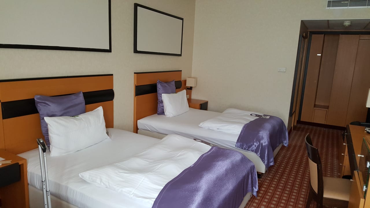 Zimmer Mercure Hotel Wiesbaden City