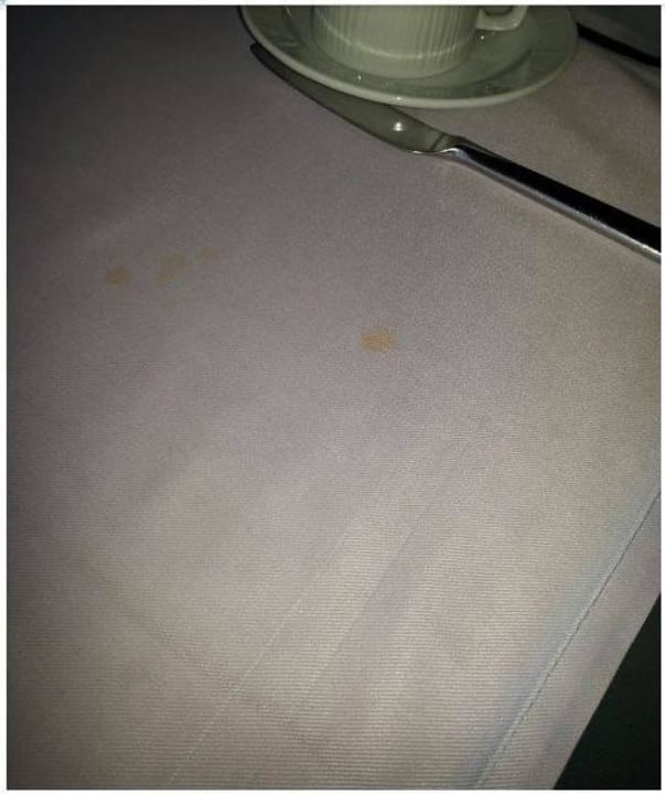 Ü16 Restaurant verdreckte Tischdecke Voyage Belek Golf & Spa