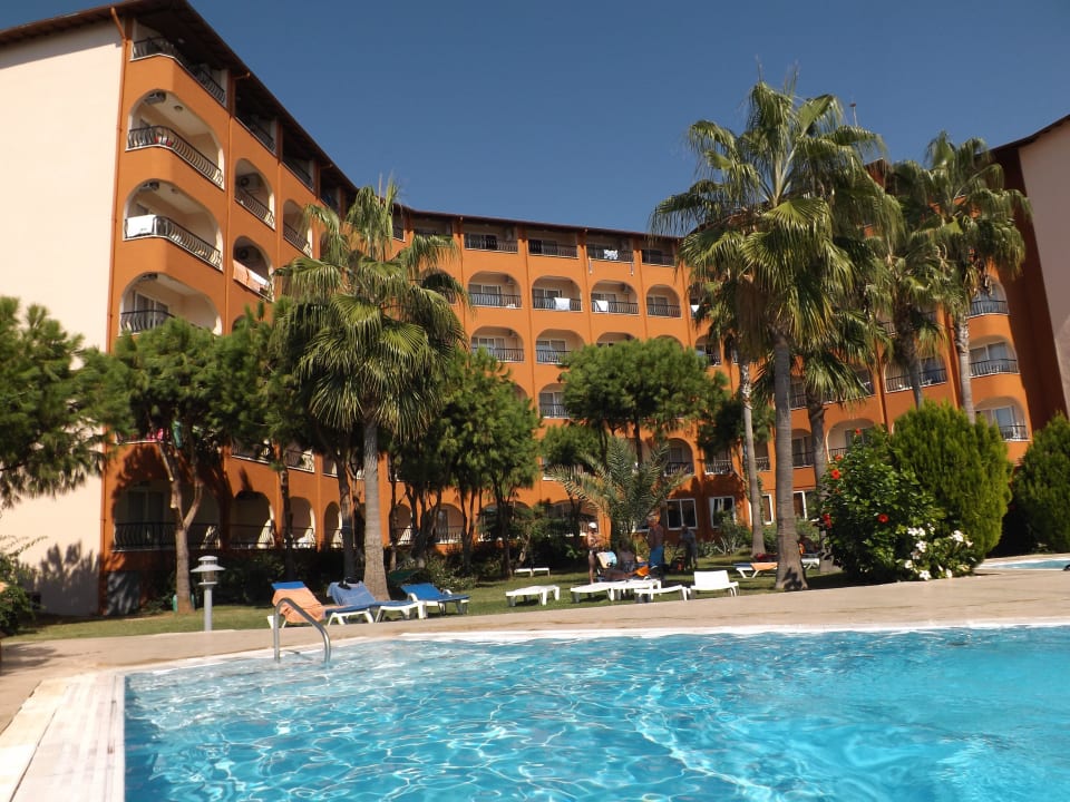 Ruhe Pool & Teil der Hotelanlage Club Turtas Beach Hotel