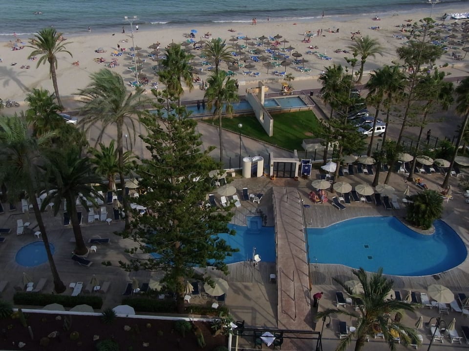 Hotelpool, dahinerliegender Strand CM Playa del Moro