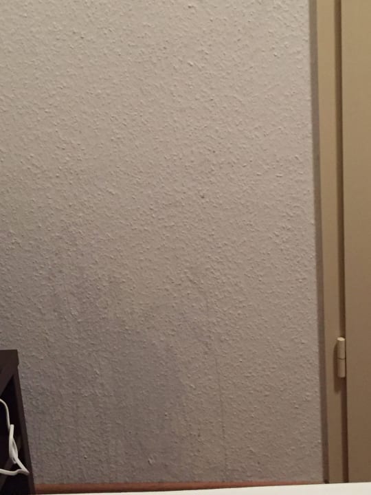 Flecken an den Wänden Steep´s Ihr Brauhaus und Hotel