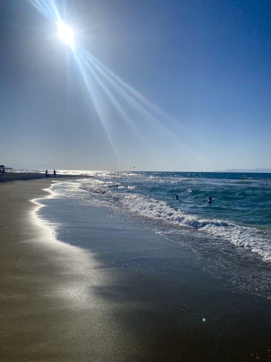 Strand Anissa Beach & Village
