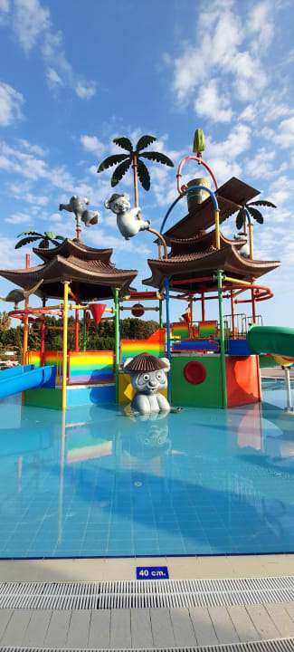Pool Limak Lara Deluxe Hotel & Resort