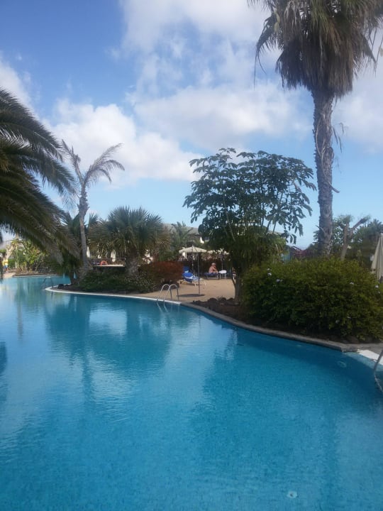 Garten und Pool R2 Pajara Beach