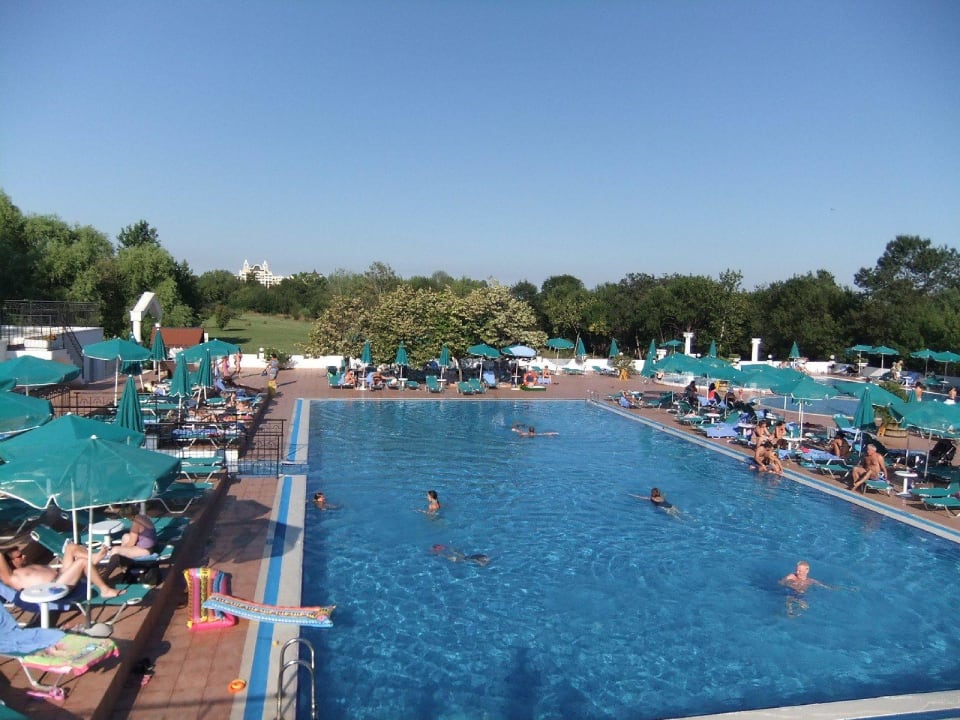 Pool des Holiday Village Duni Royal Holiday Village