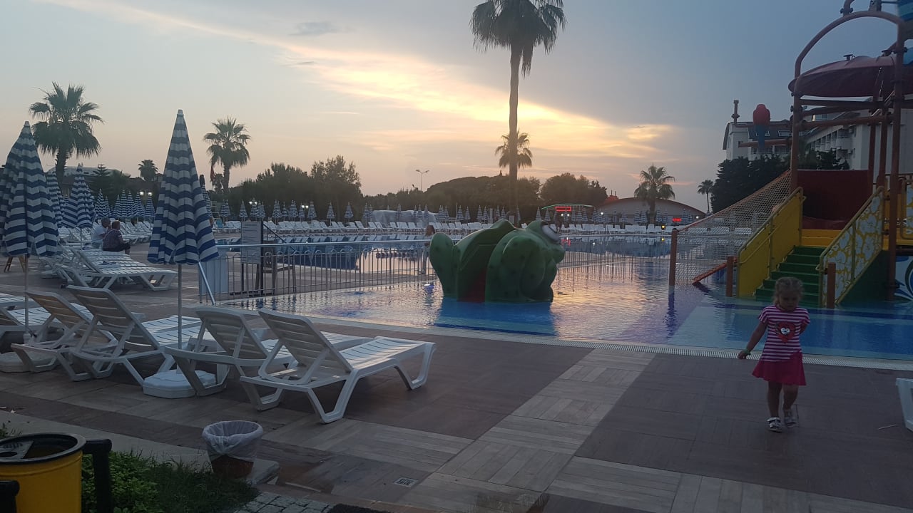 Pool Lonicera Resort & Spa Hotel