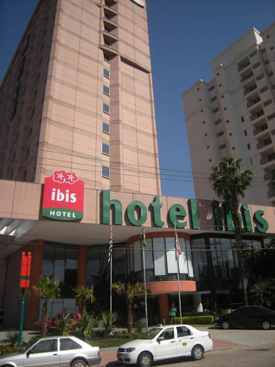 Hoteleingang Hotel Ibis Sao Paulo Expo