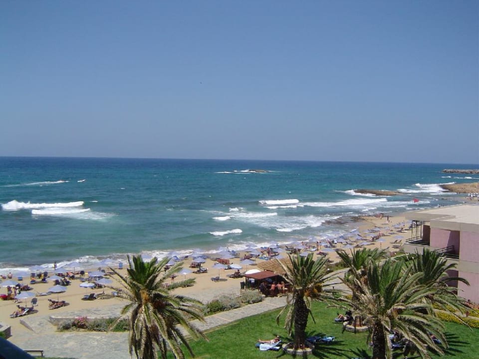 Blick vom Balkon (Zimmer 344) Calimera Sirens Beach