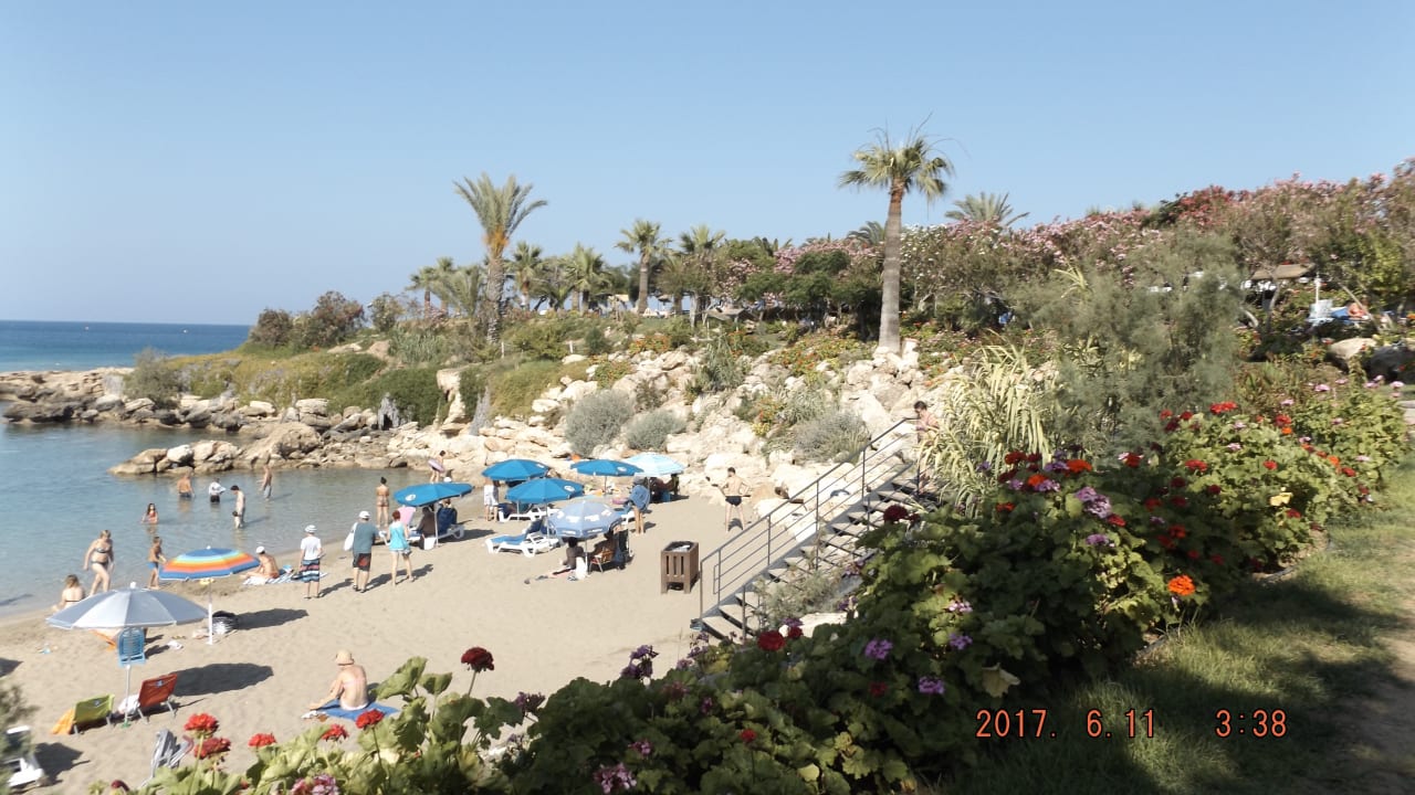 Strand Crystal Springs Beach Hotel