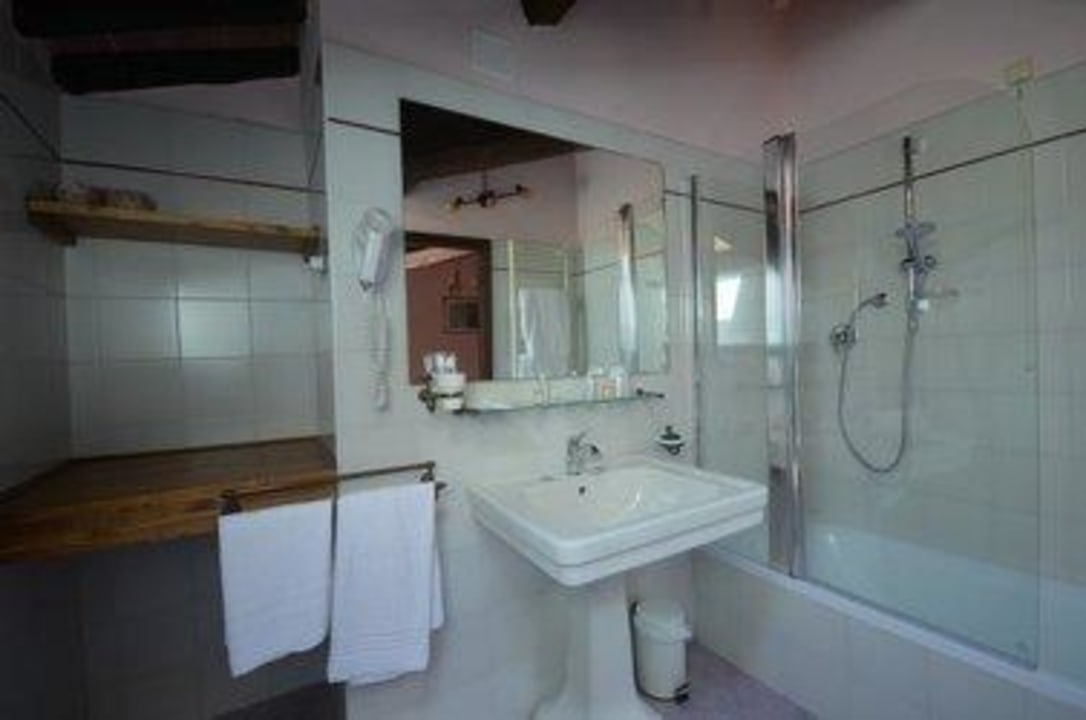 Sala da Bagno nella Villa Storica Hotel Villa Rinascimento