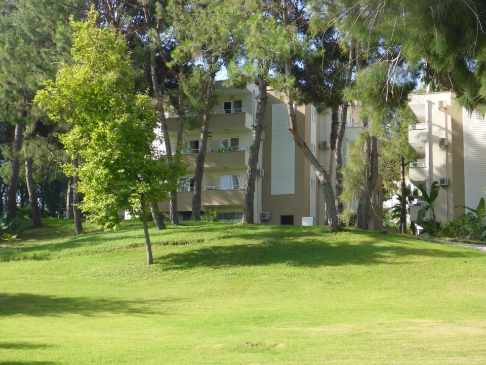 Schöne und saubere Gartenanlage Club Sidelya Hotel