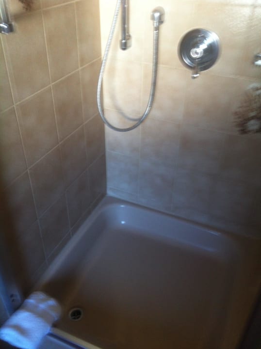 Dusche Kneipp-Kurhotel Seemüller