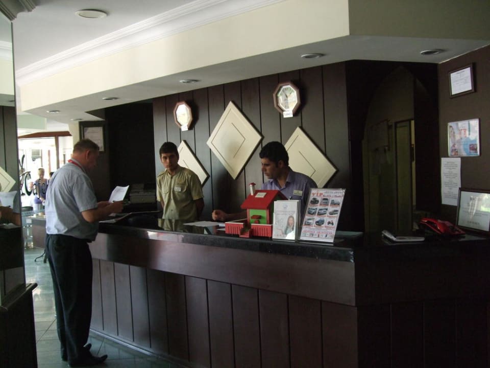 Reception Hotel Aslan City Kleopatra