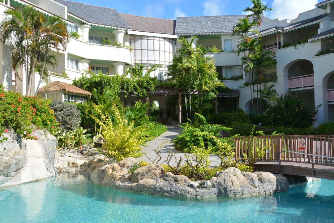 Außenansicht Hotel Bougainvillea Beach Resort