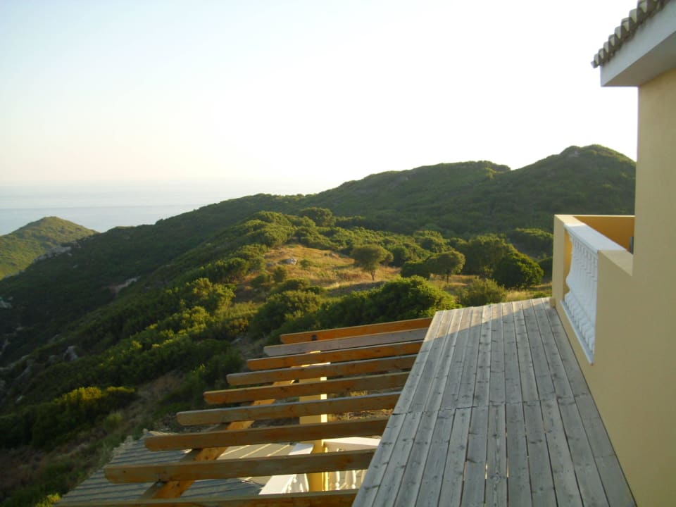 Balkonausblick von links nach rechts  Porto Timoni