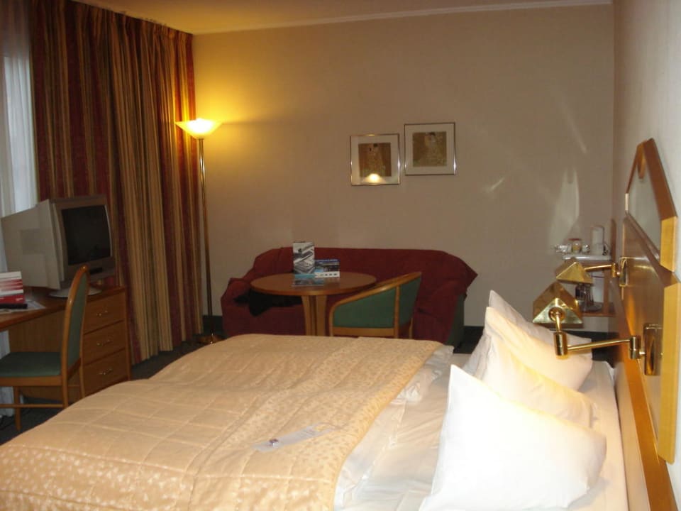 Bett und Couch Mercure Hotel Wiesbaden City