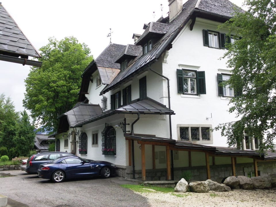 Seitlicher Blick auf das Landhaus Landhaus Koller