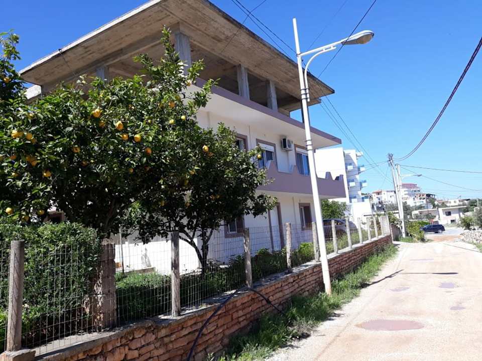 Außenansicht Klejvi Apartments