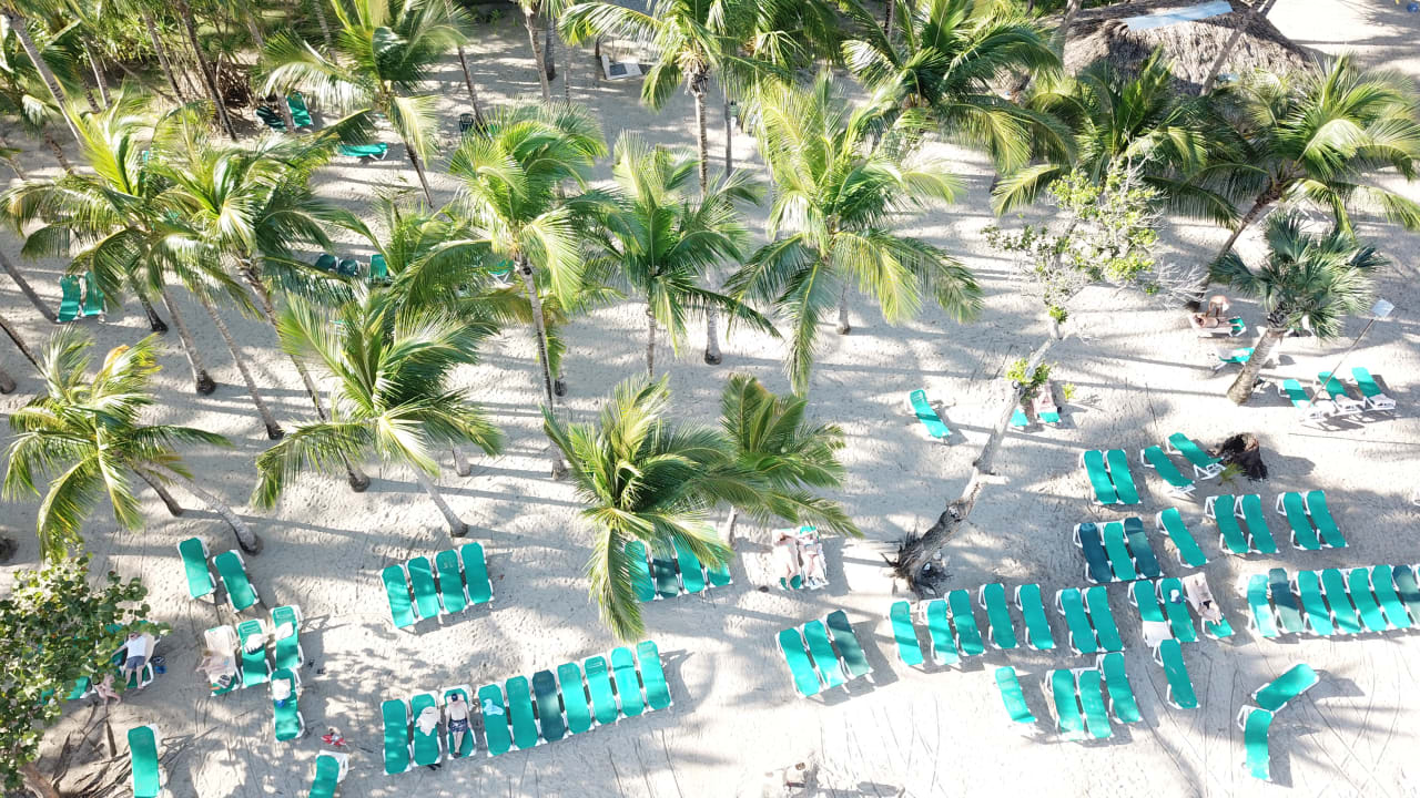 Strand Playabachata Hotel