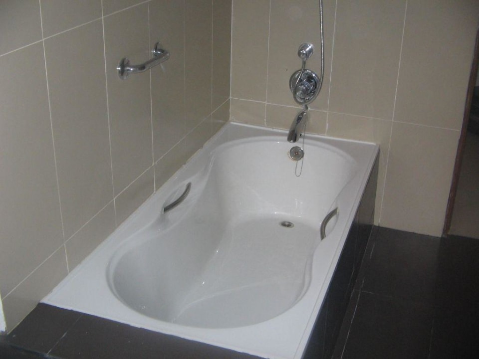 Badewanne Adaaran Select Hudhuran Fushi - Premium All Inclusive