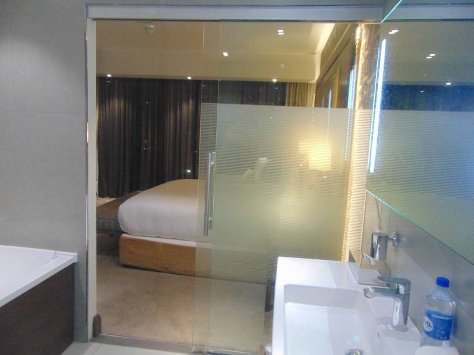 Zimmer Legend Hotel Lagos Airport, Curio Collection By Hilton