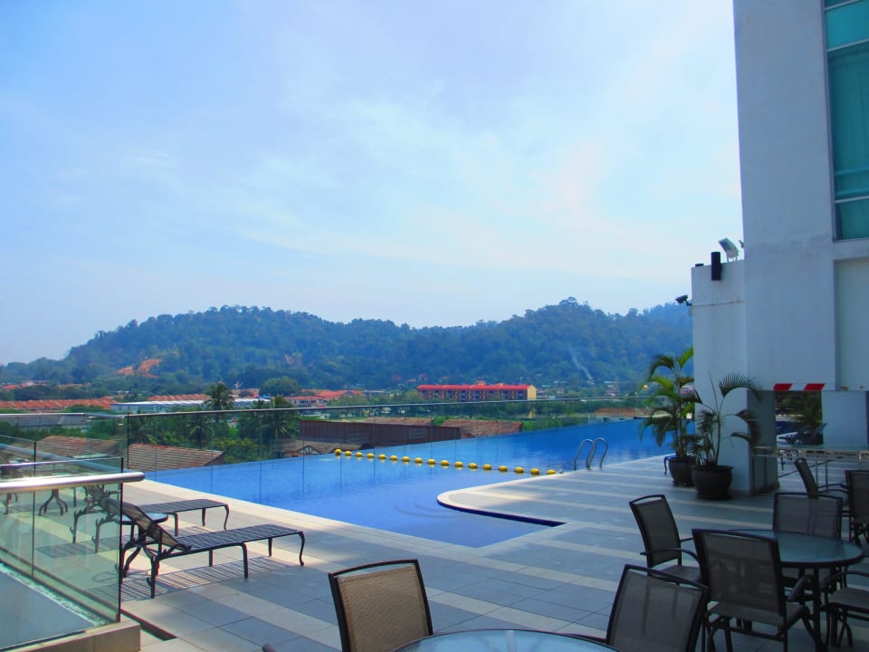 Pool The Zenith Hotel Kuantan