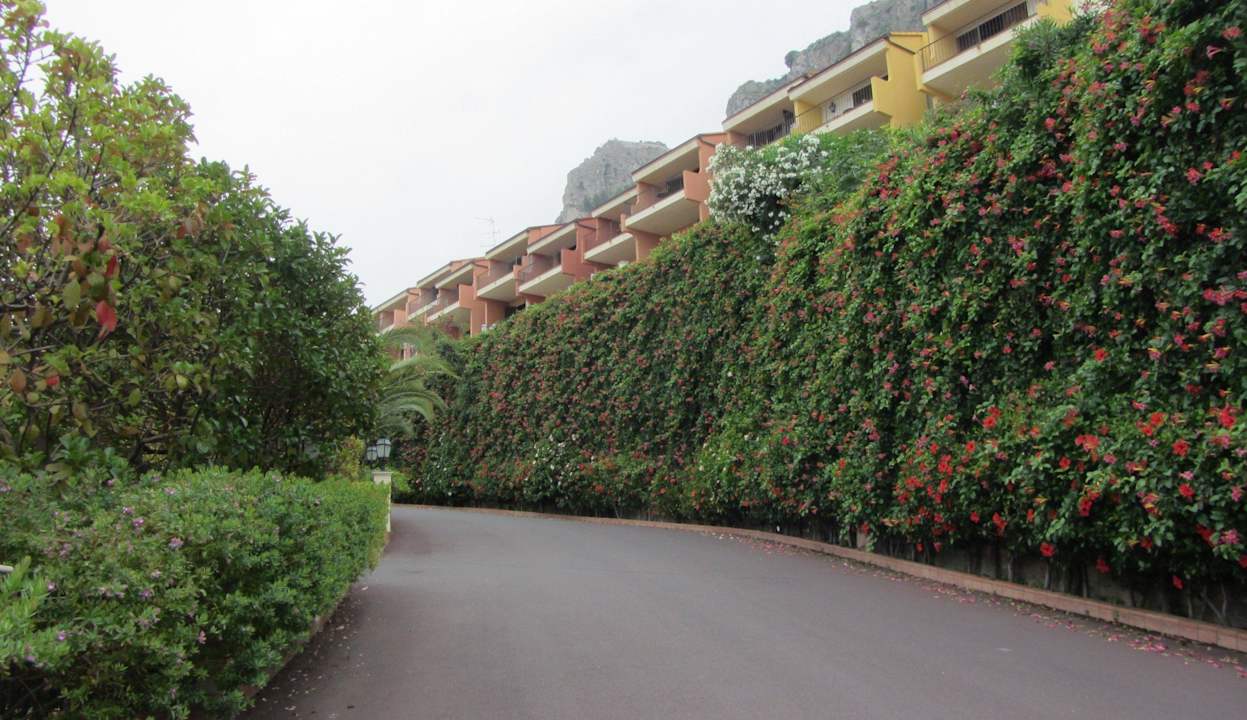 Auffahrt Capo dei Greci Taormina Coast Resort Hotel & Spa