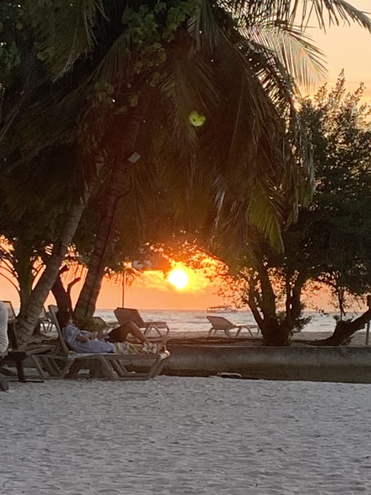 Außenansicht Adaaran Select Hudhuran Fushi - Premium All Inclusive